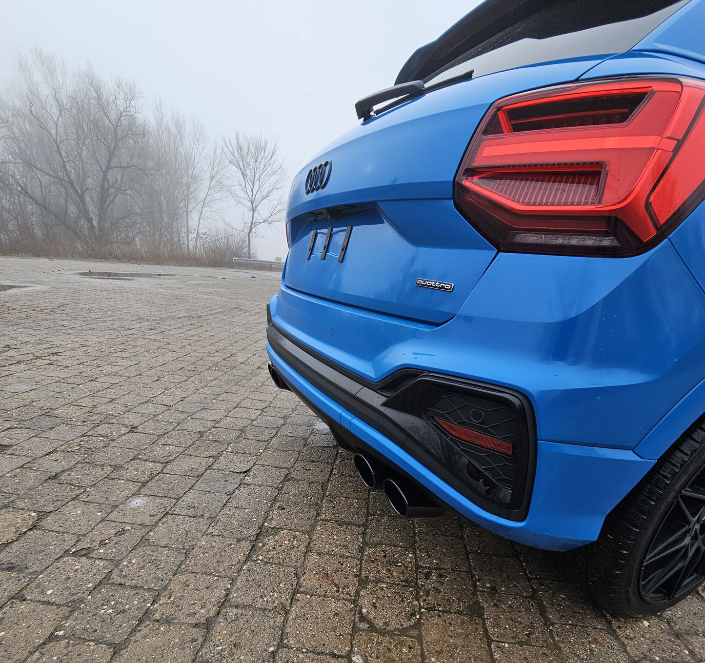 Audi Q2 Endschalldämpfer Ausgang rechts/links mit Vorschalldämpfer -  2x115x85 Typ 32 rechts/links schwarzen emailliert