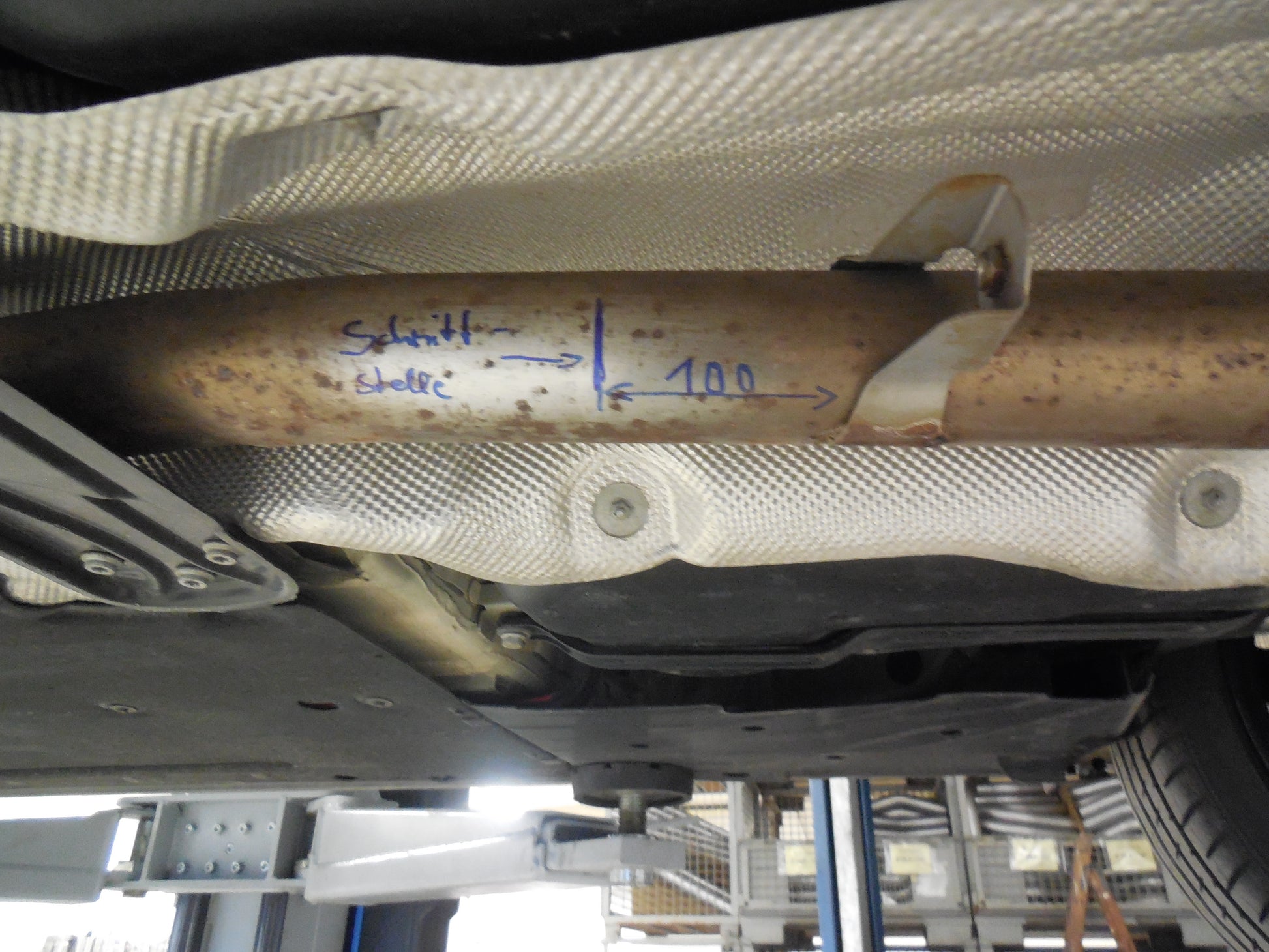 BMW F30/31 - 335d Endschalldämpfer quer Ausgang rechts/links - 1x90 Typ 10 rechts/links