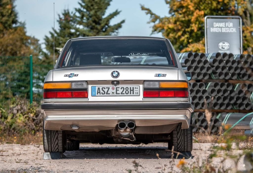 BMW E28 525e mit Katalysator Endschalldämpfer ab Kat - 2x88x74 Typ 32 schwarz