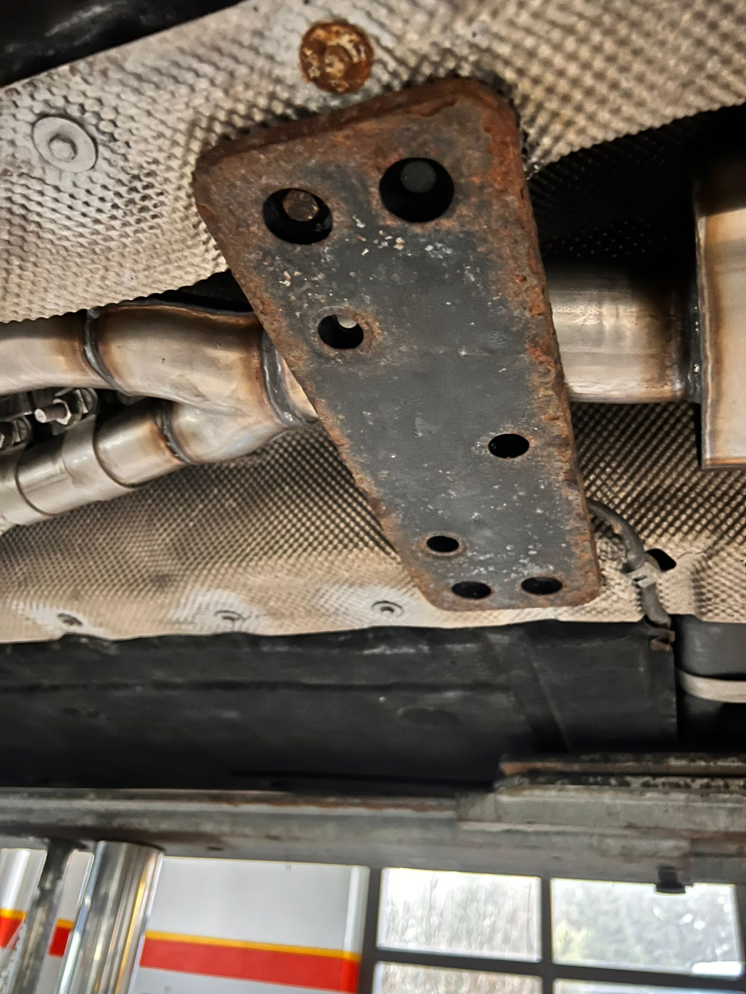 BMW E60 520i/ 523i/ 525i/ 530i ab 2006 Vorschalldämpfer