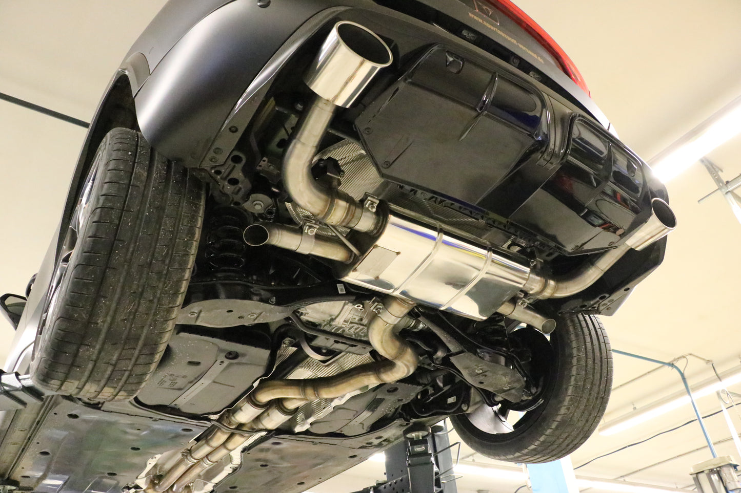 CUPRA Formentor 4x4 - VZ5 Endschalldämpfer mit 2 Abgasklappen - 1x140x90 Typ 32 rechts/links