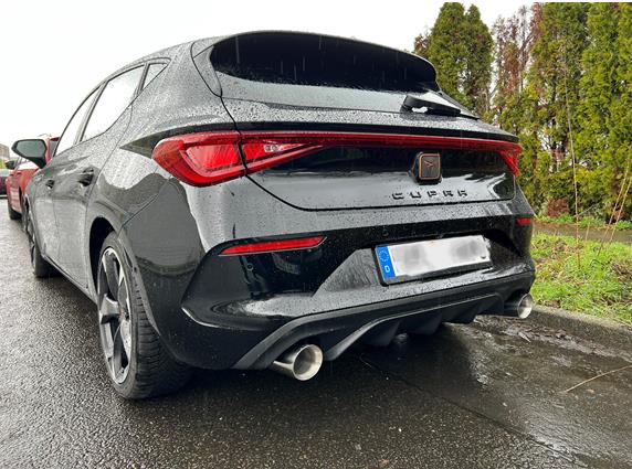 Cupra Leon 4x2 - KL Endschalldämpfer Ausgang rechts/links - 1x100 Typ 25 rechts/links