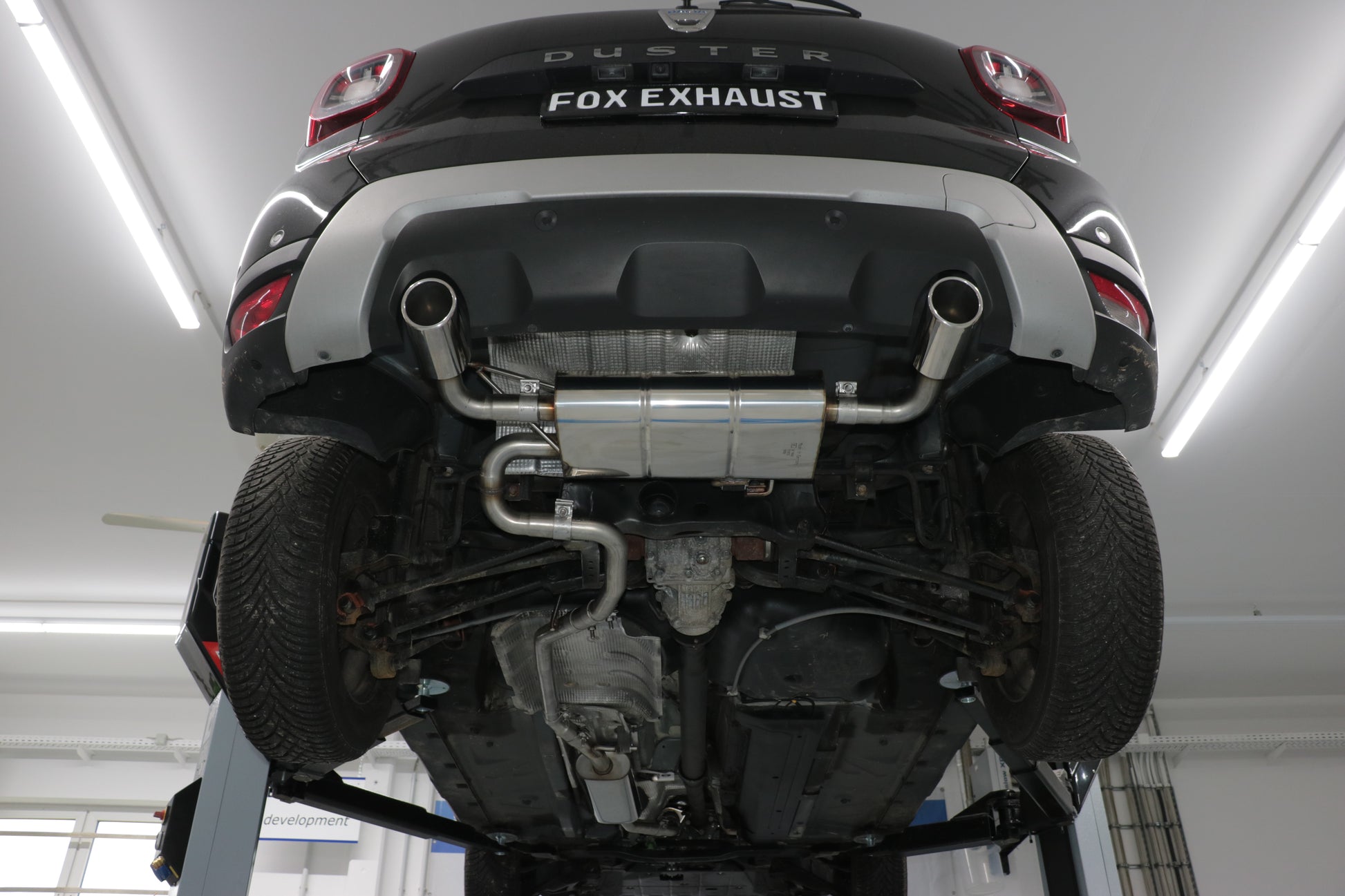 Dacia Duster 4x4 Facelift Endschalldämpfer quer Ausgang rechts/links - 1x90 Typ 16 rechts/links