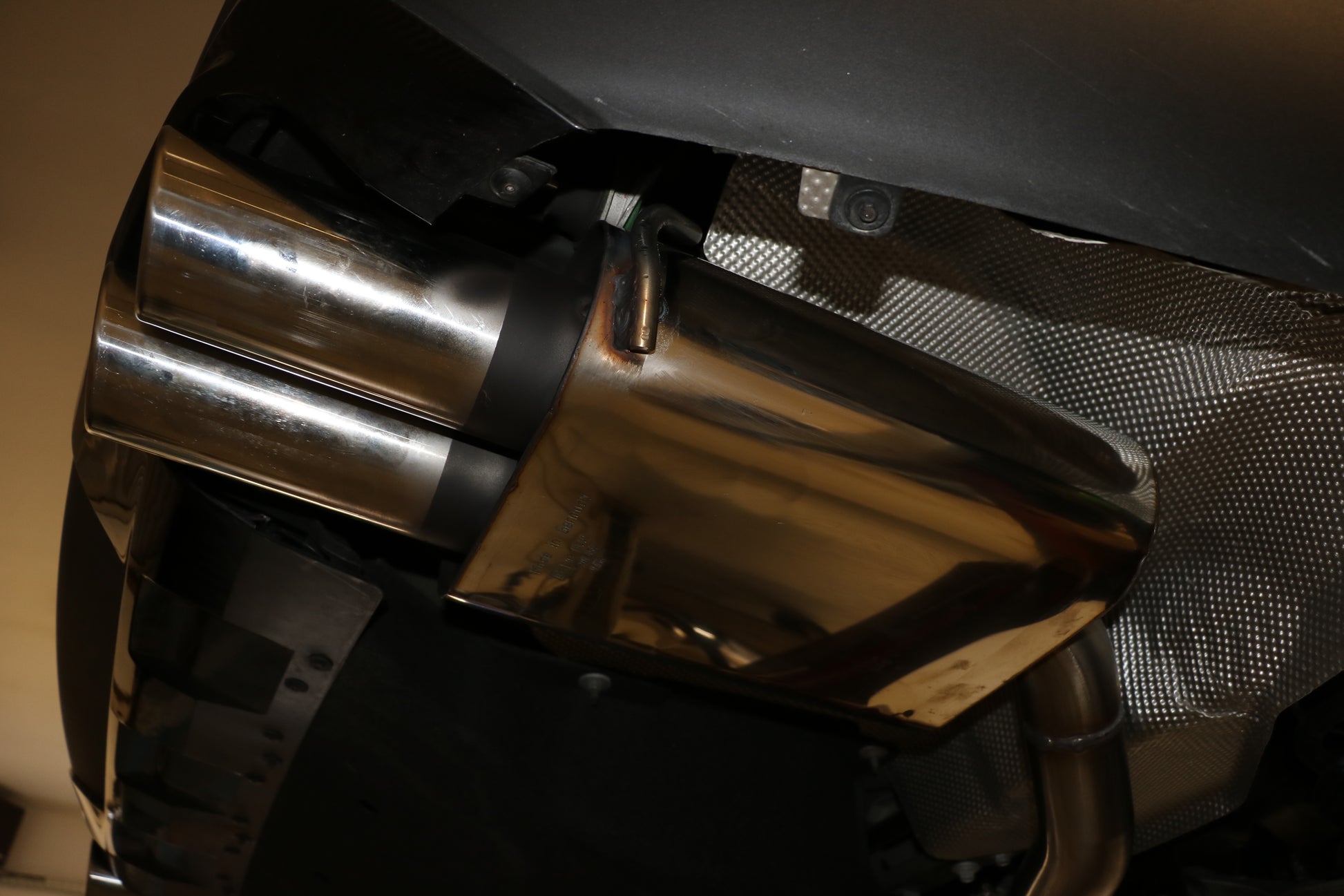 Ford Explorer Typ WUJ Endschalldämpfer rechts/links - 2x90 Typ 16 rechts/links