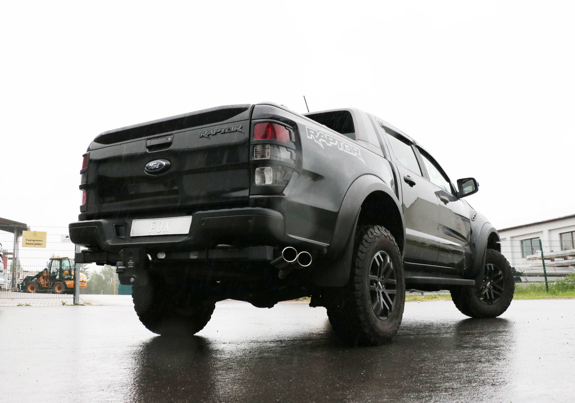 Ford Raptor - Doppelkabine Endschalldämpfer Sidepipe, Ausgang an der rechten Fahrzeugseite hinter dem Hinterrad  - 2x115x8...