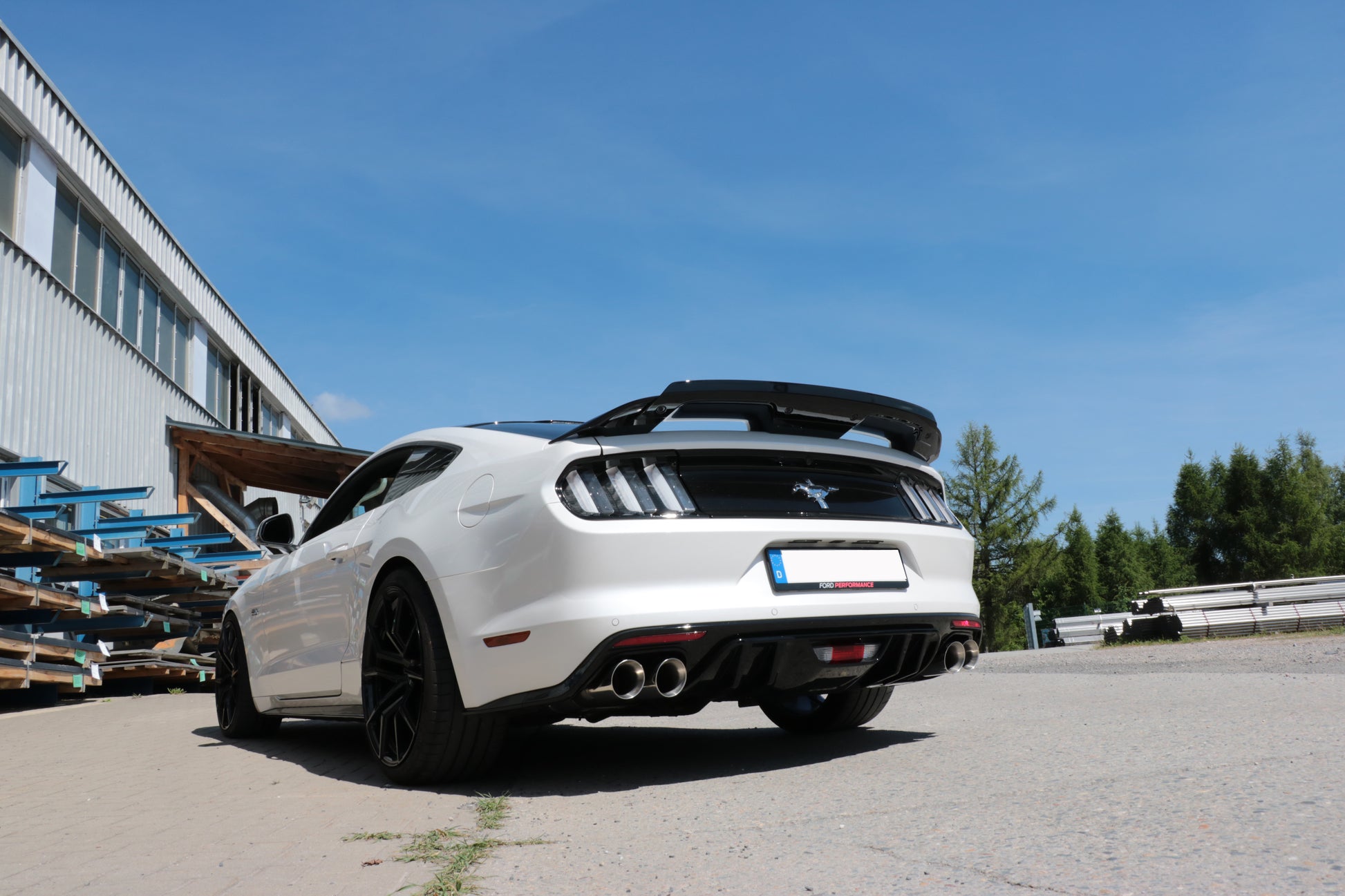 Ford Mustang VI Coupe & Convertible - 4/6/8 -Zylinder Endschalldämpfer rechts/links ohne Abgasklappen - 2x100 Typ 25 recht...
