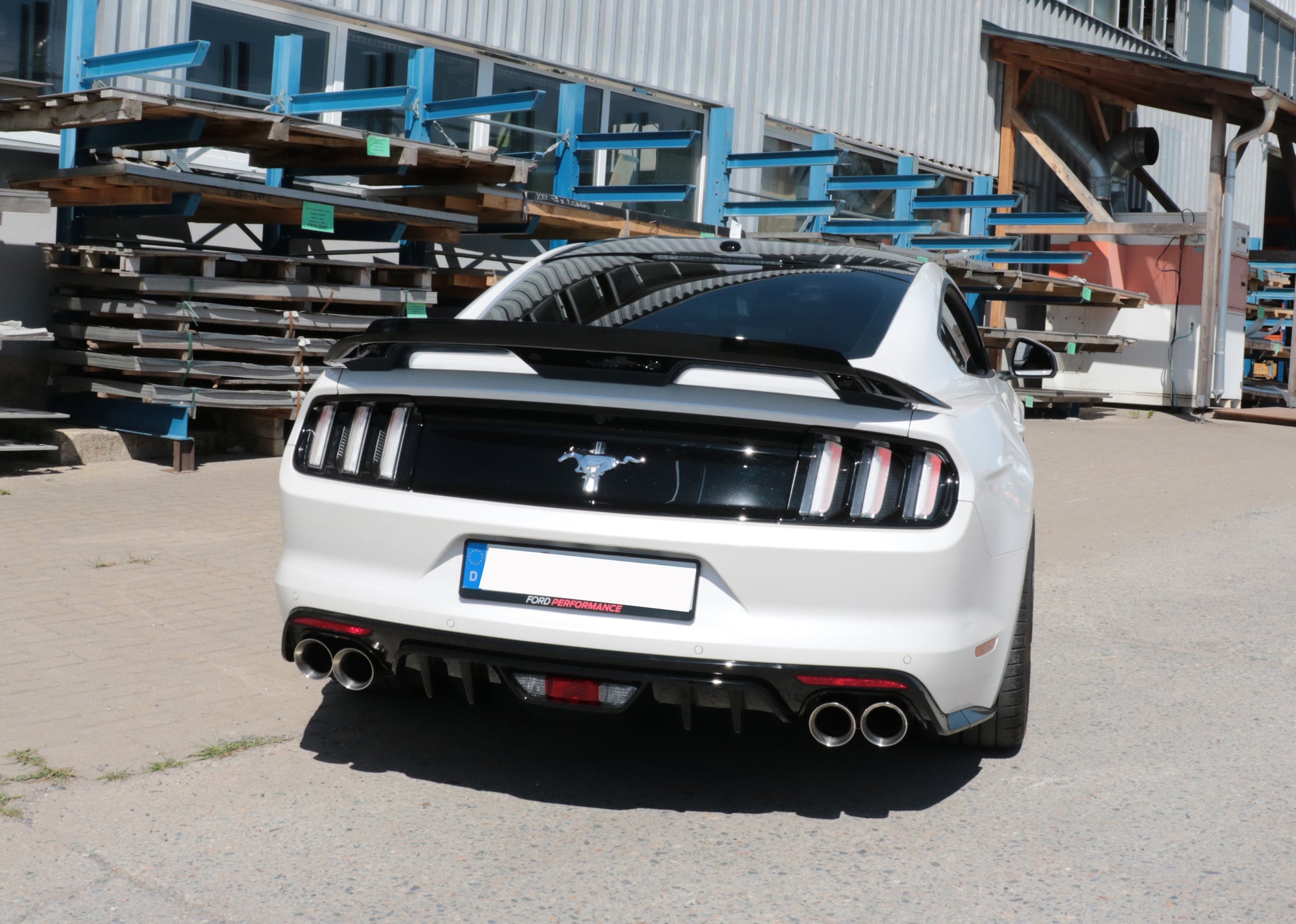 Ford Mustang VI Coupe & Convertible - 4/6/8 -Zylinder Endschalldämpfer rechts/links ohne Abgasklappen - 2x100 Typ 25 recht...