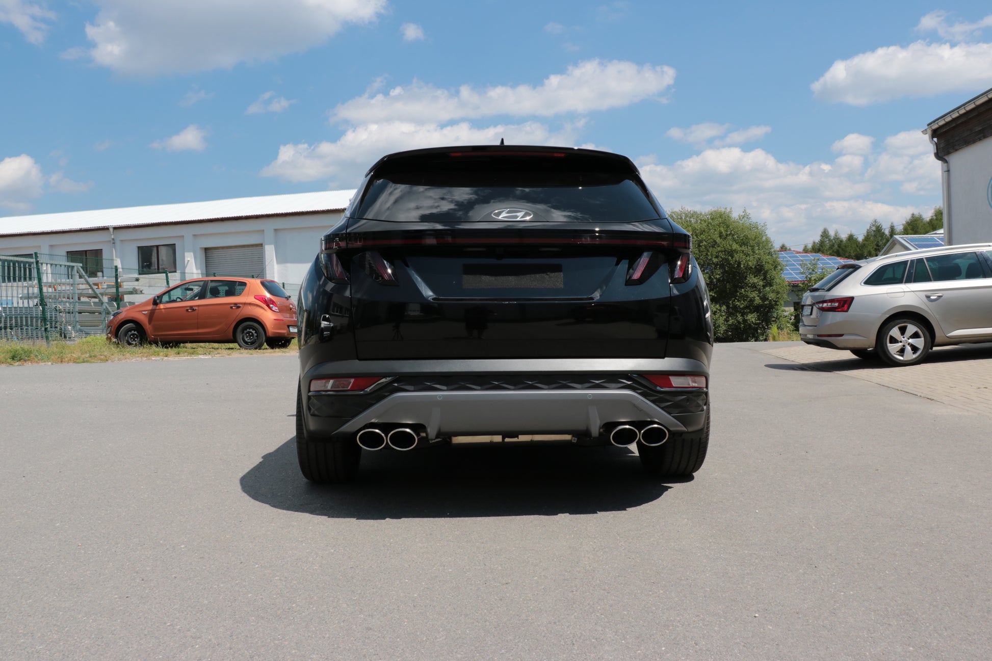 Hyundai Tucson NX4 - 4x2 & 4x4 Endschalldämpfer - 2x115x85 Typ 32 rechts/links