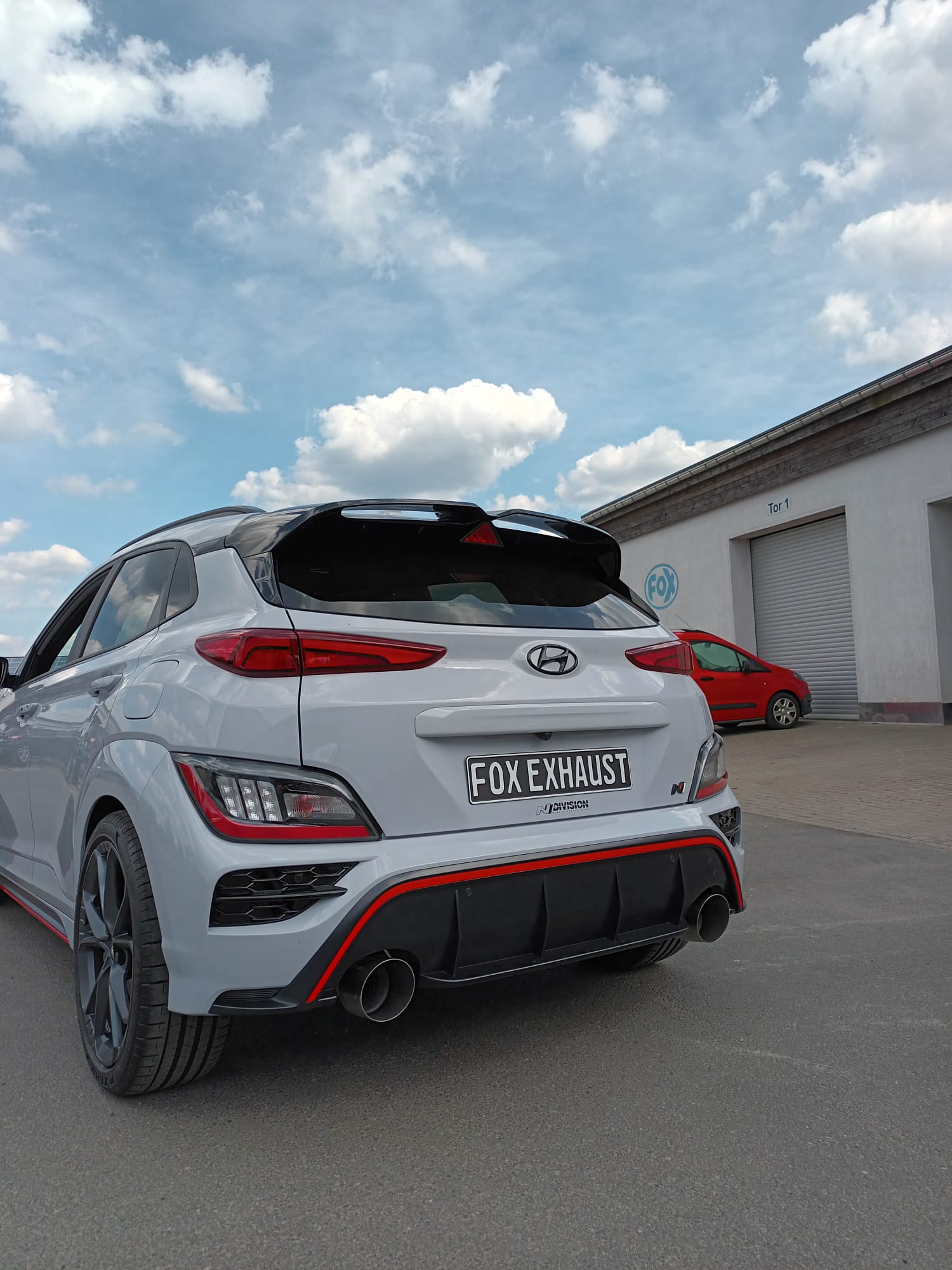 Hyundai Kona N Endschalldämpfer quer Ausgang rechts/links - 1x130 Typ 14 rechts/links