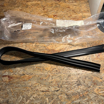 Original GM Opel Fensterführung Abdichtung Vivaro A NEU