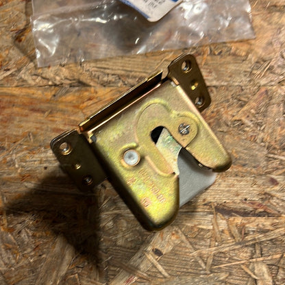 Original GM Opel Schloss Heckklappe Kadett D NEU