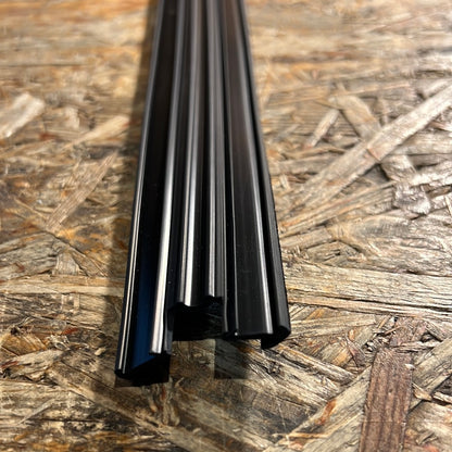 Original GM Opel Fensterführung Abdichtung Vivaro A NEU