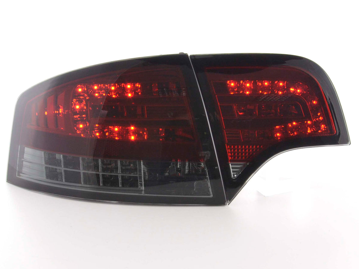 LED Rückleuchten Set Audi A4 Limousine Typ 8E  04-07 rot/schwarz