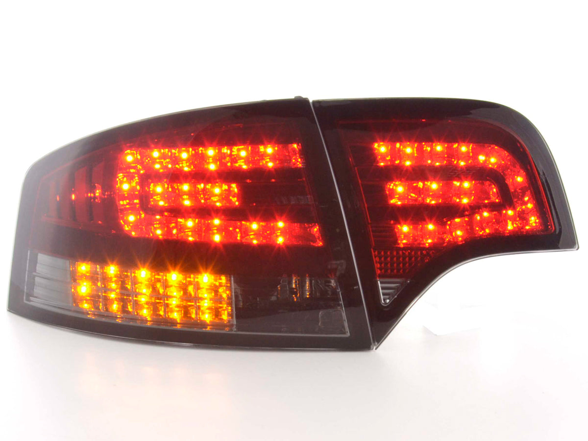 LED Rückleuchten Set Audi A4 Limousine Typ 8E  04-07 rot/schwarz