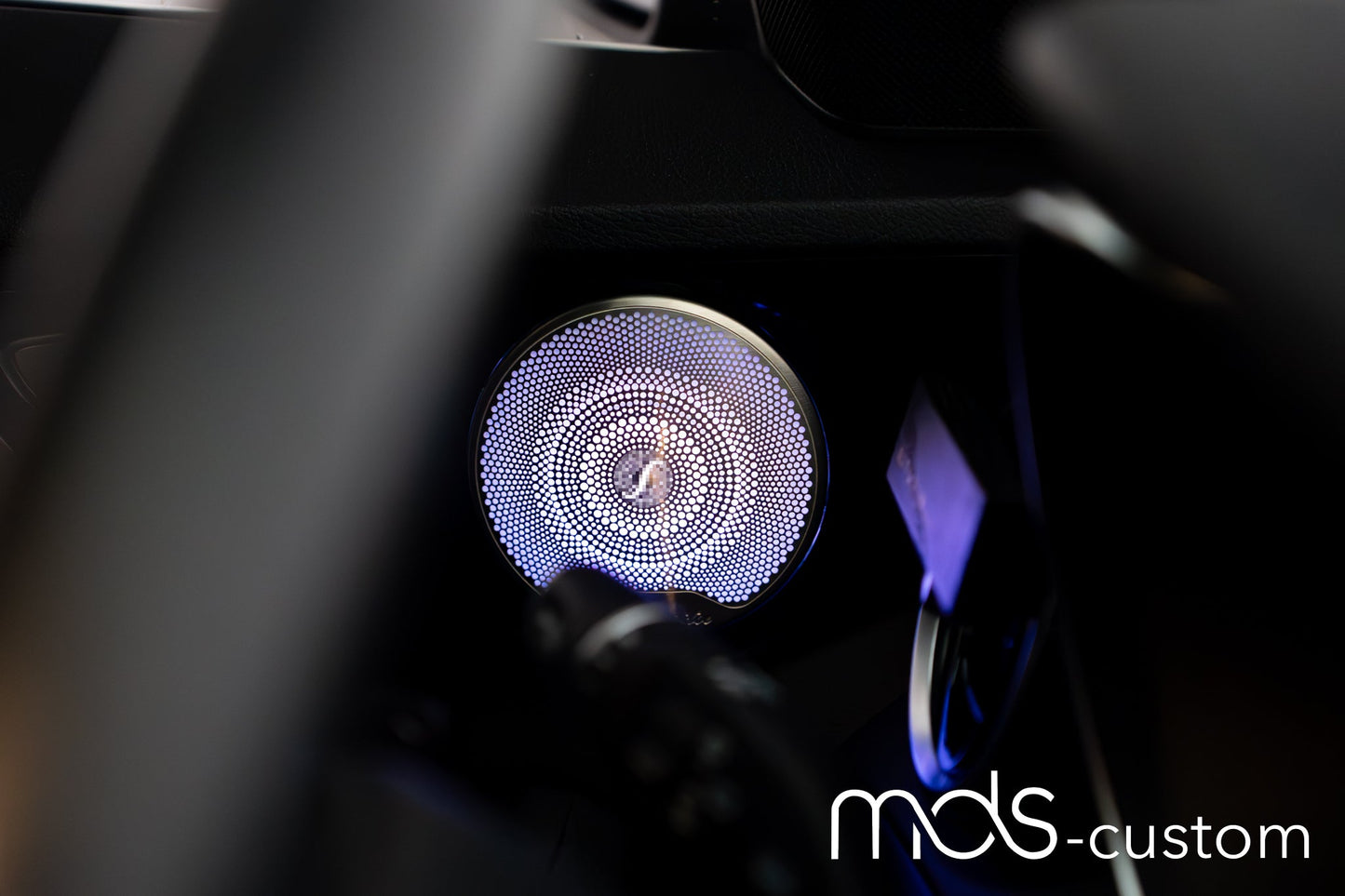 Beleuchtete Lautsprecherabdeckungen für Mercedes E-Klasse W213 | Ambientebeleuchtung Nachrüstung