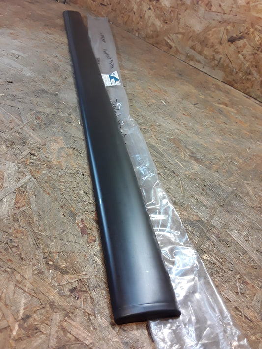 Ford Escort Bj 95-98 Zierleiste Türe vorne links schwarz original Ford NEU