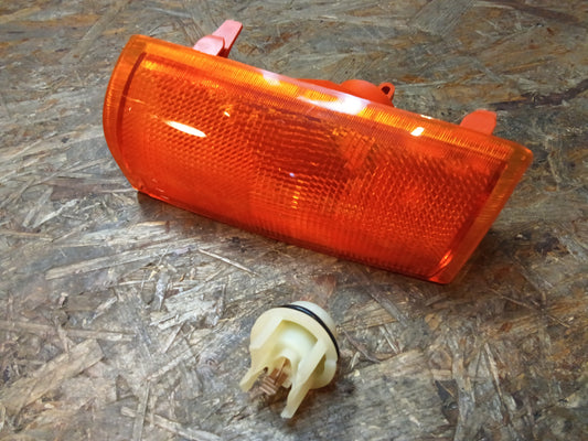 Kadett D bj 08.79-07.84 Blinkerleuchte rechts original PM NEU NOS