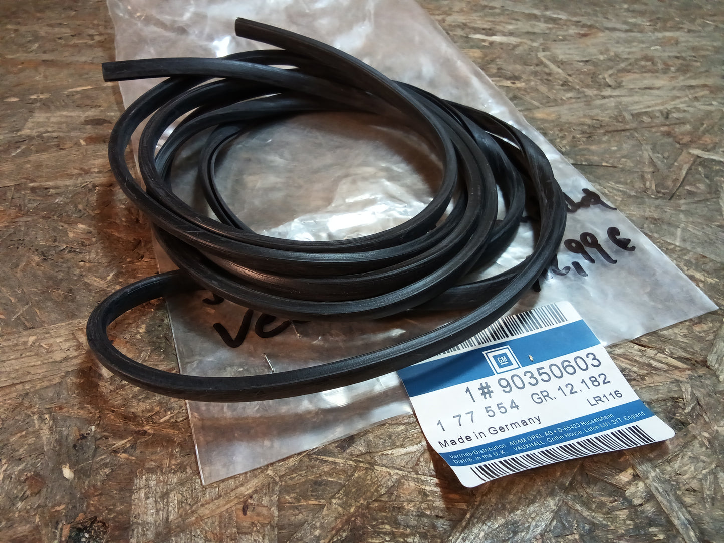 Vectra A Dichtung Kofferraumdeckel original GM NEU