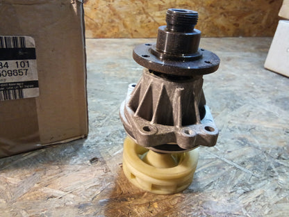 Omega B Wasserpumpe original GM NEU