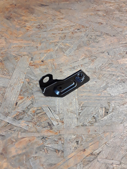 Mitsubishi Colt Europe Z34A Halterung Kotflügel VL original Mitsubishi NEU