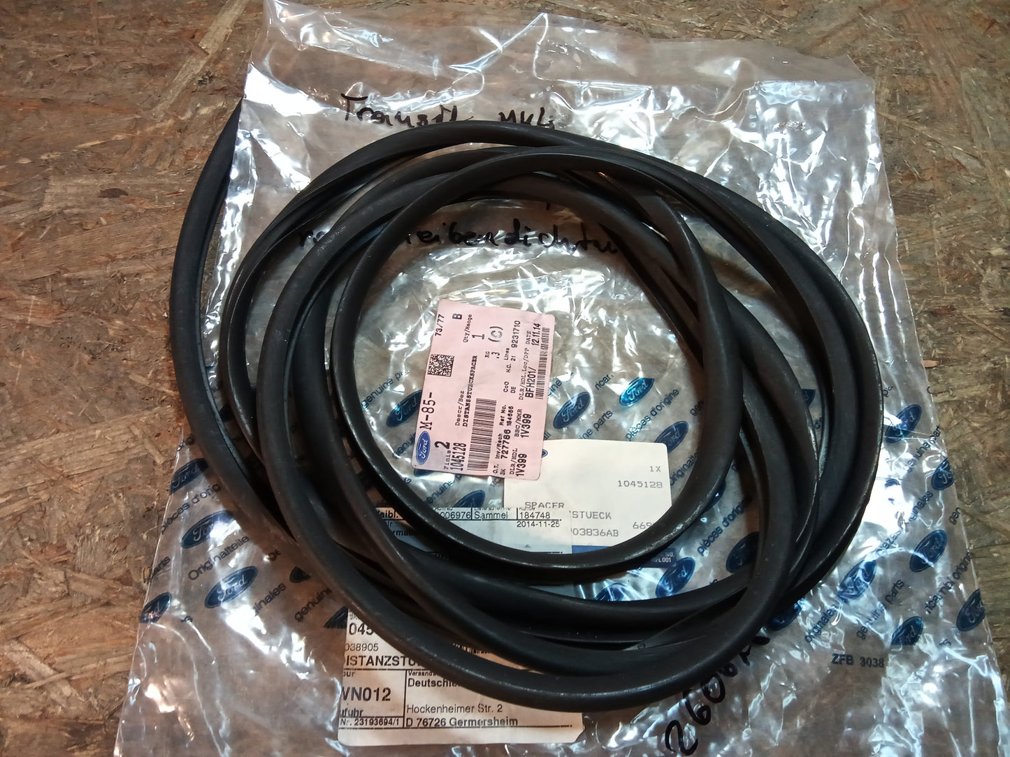 Ford Transit MK4 Dichtung Frontscheibe original Ford NEU