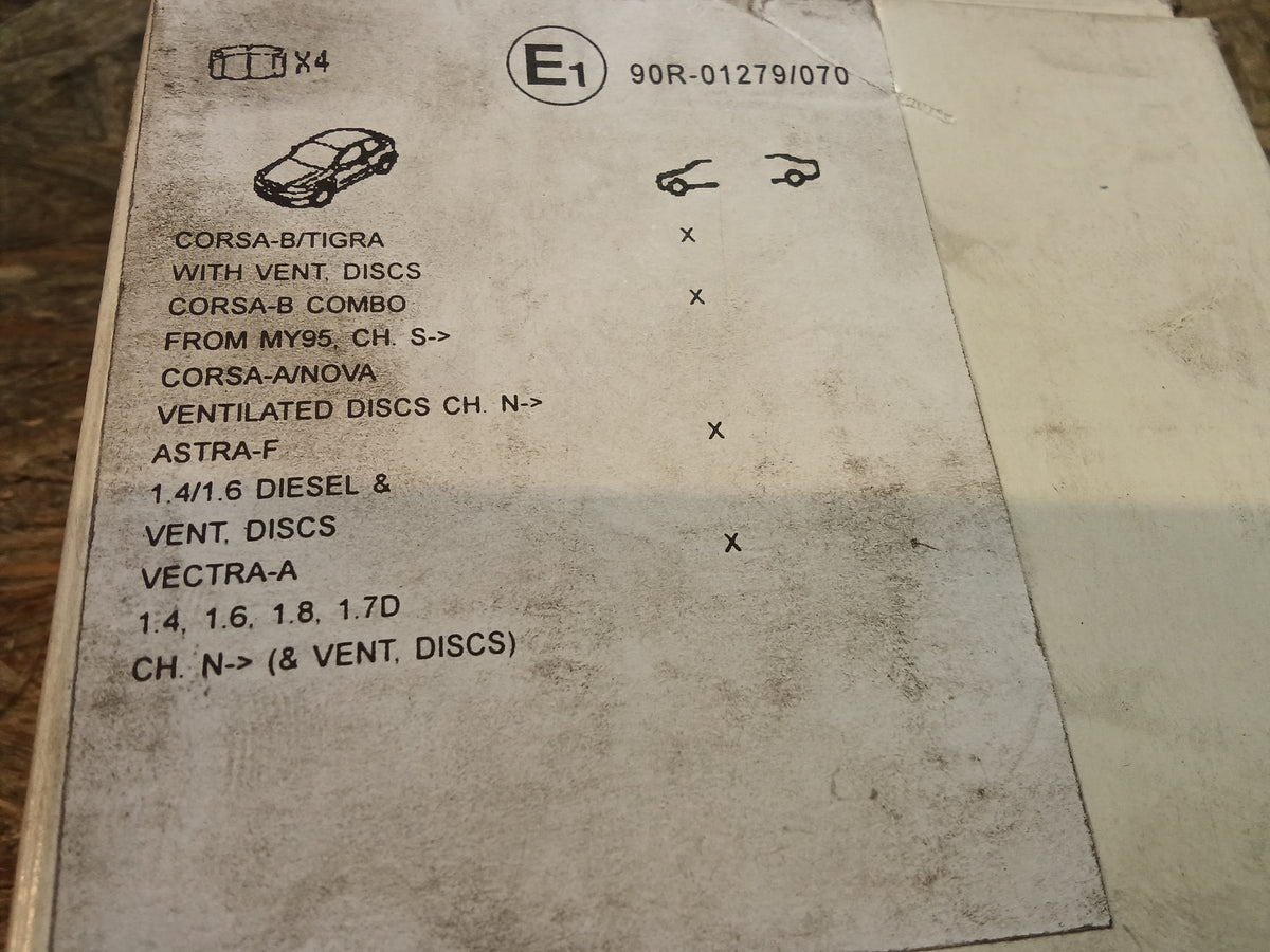 Corsa Astra Vectra Bremsbeläge vorne original GM NEU