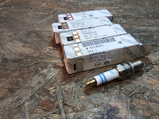 Opel Agila B 1.2 Combo D 1.4 Satz Zündkerzen original GM NEU