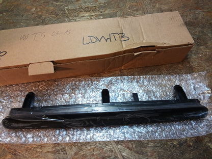 Tuning-Tec LED Lightbar Bremsleuchte für VW T5 Bus 03-15 mit Heckklappe schwarz