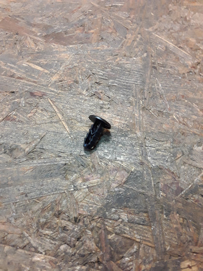 Mitsubishi Colt Z37A Bj 06-08 Clip Klappverdeck original Mitsubishi NEU