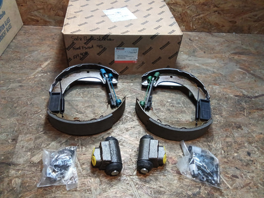 Ford Escort BJ 95 vormontierte Bremsbacken Kit original Ford NEU