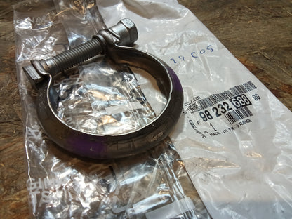 Peugeot 208 ll (UB_,UP_,UW_) 1.5 Blue HDI 100, 75kW/120PS Auspuffschelle original PSA NEU