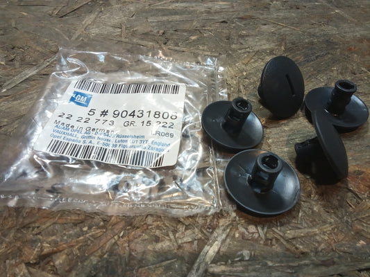 Omega B Tigra A Satz Druckknopf Befestigung Teppich original GM NEU