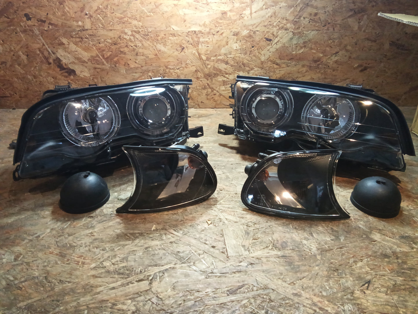 Tuning-Tec LED Angel Eyes Scheinwerfer für BMW 3er E46 Coupe / Cabrio 99-03 schwarz Set (LPBMG5)