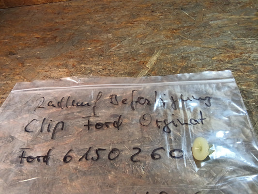 Ford Clip Radlauf Befestigung original Ford NEU