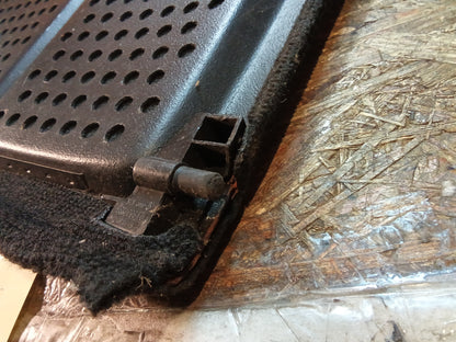 VW Golf 2 Hutablage schwarz (an den Seiten ganz leicht gebrochen) original VW GEBRAUCHT