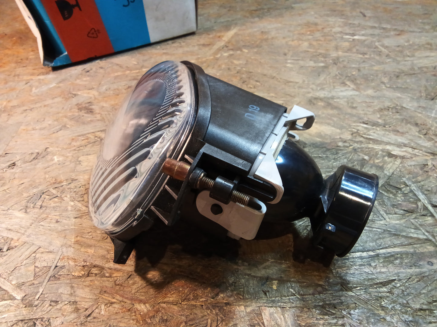 Ford Mondeo Nebelscheinwerfer rechts original Ford NEU