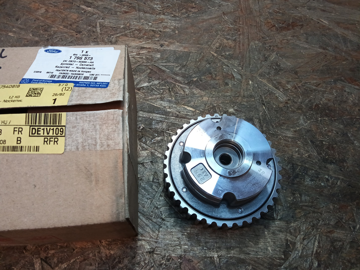 Diverse Ford Modelle 1.6l Kettenrad Zahnrad an Nockenwelle original Ford NEU