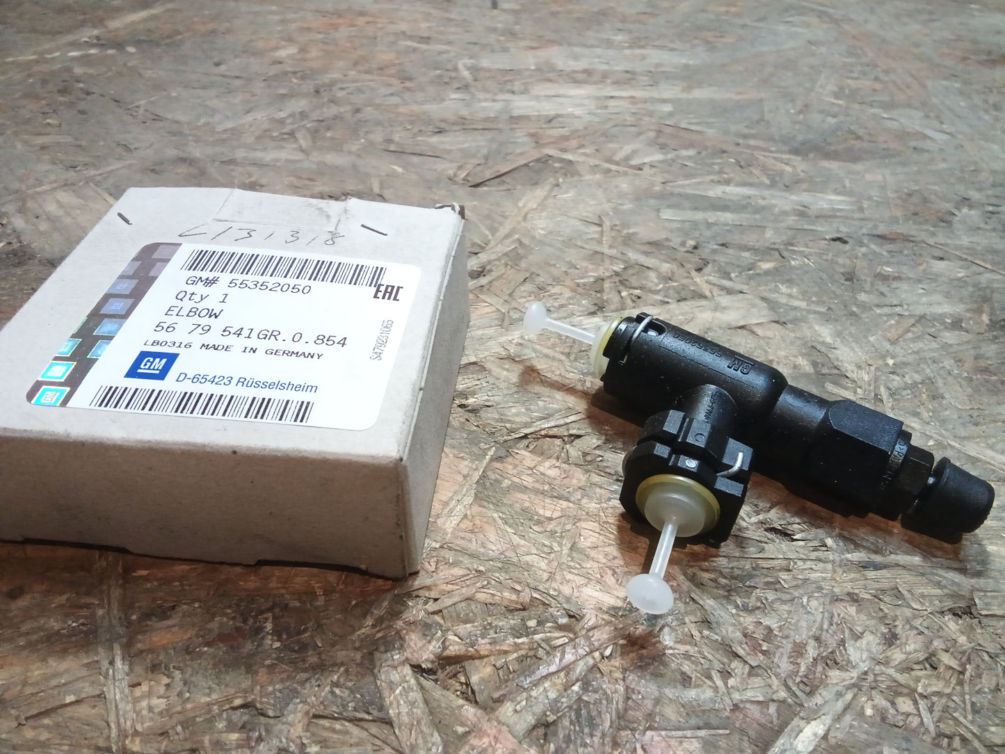 Astra H Corsa D Anschlussstutzen Nehmerzylinder original GM NEU