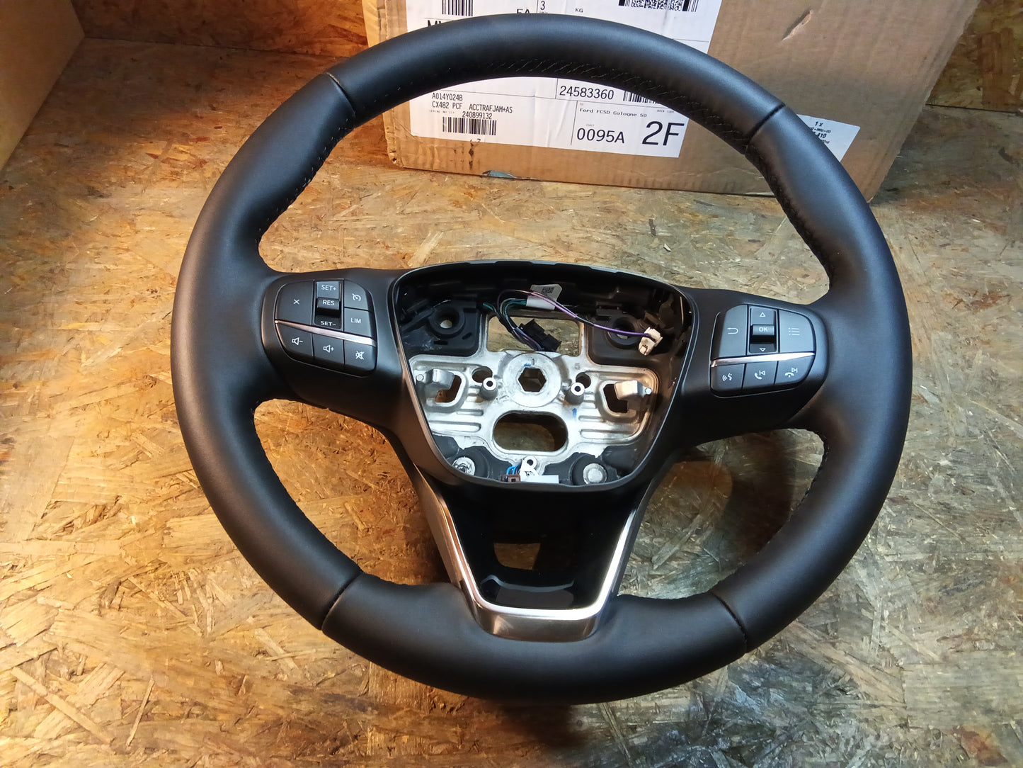 Ford Kuga 3 Lenkrad original Ford NEU