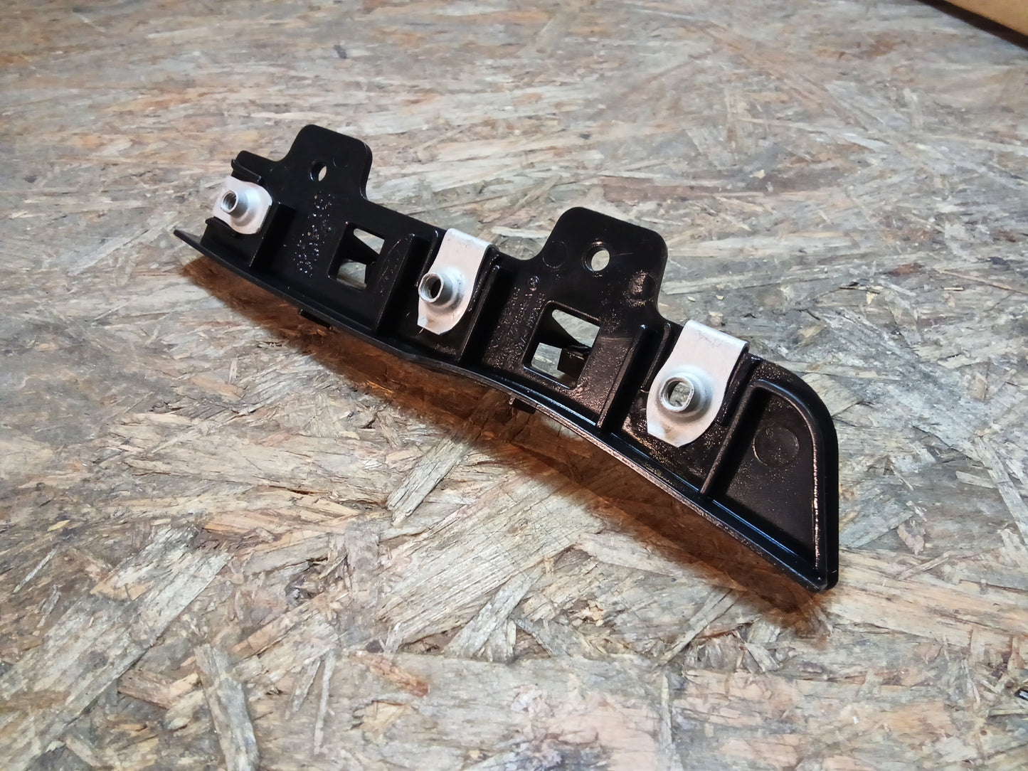 Ford Kuga Halter Stoßfänger links original Ford NEU