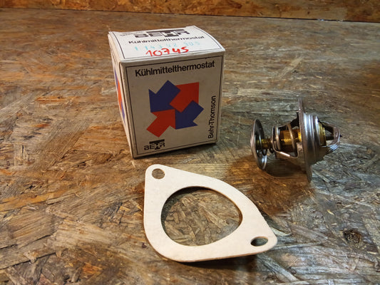 Opel Astra, Volvo V40,V70,S40,C70, VW Golf Thermostat Kühlmittel original BEHR NEU