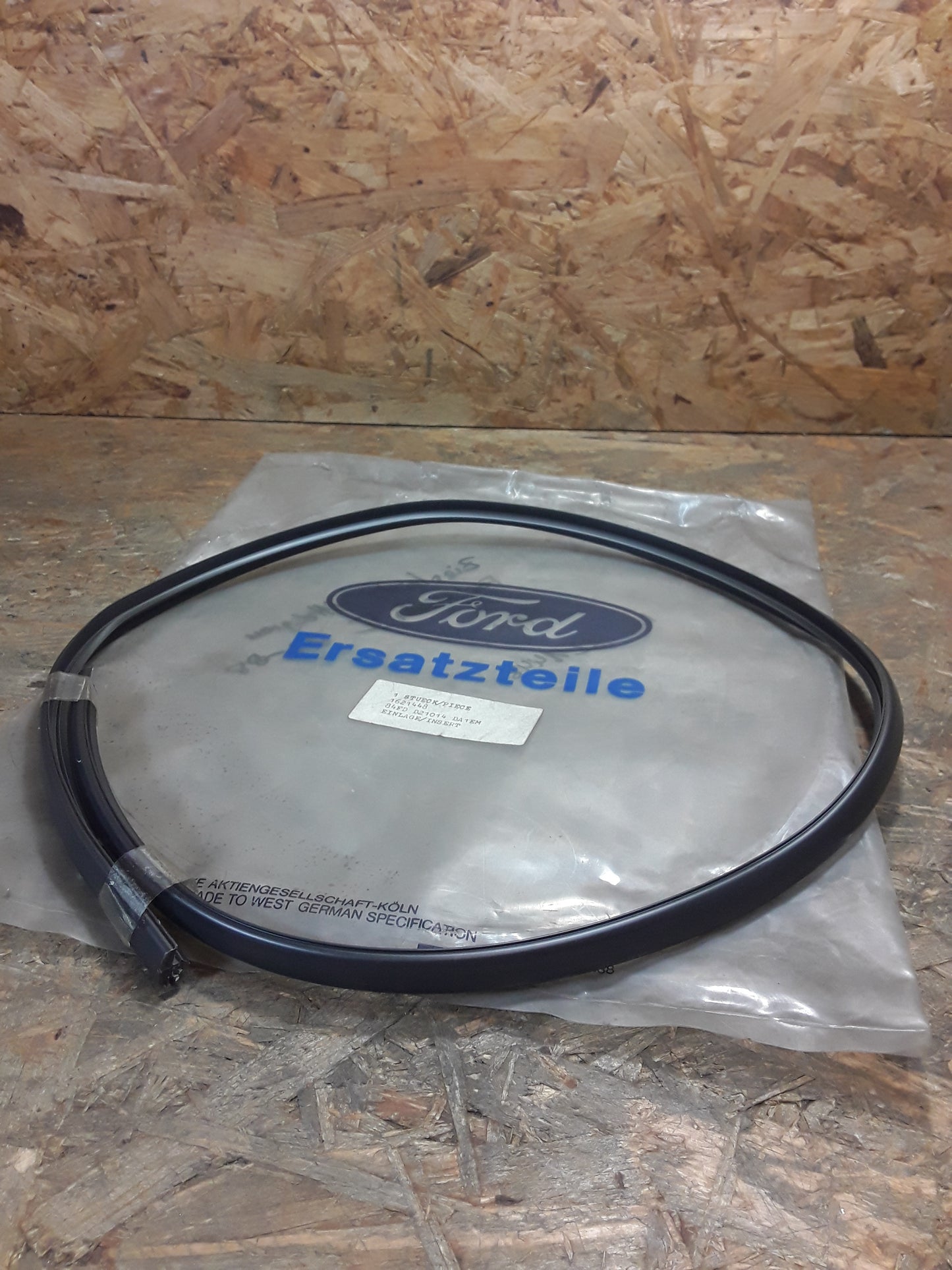 Ford Fiesta ll bj 83-88 Zierleiste mittelgrau original Ford NEU