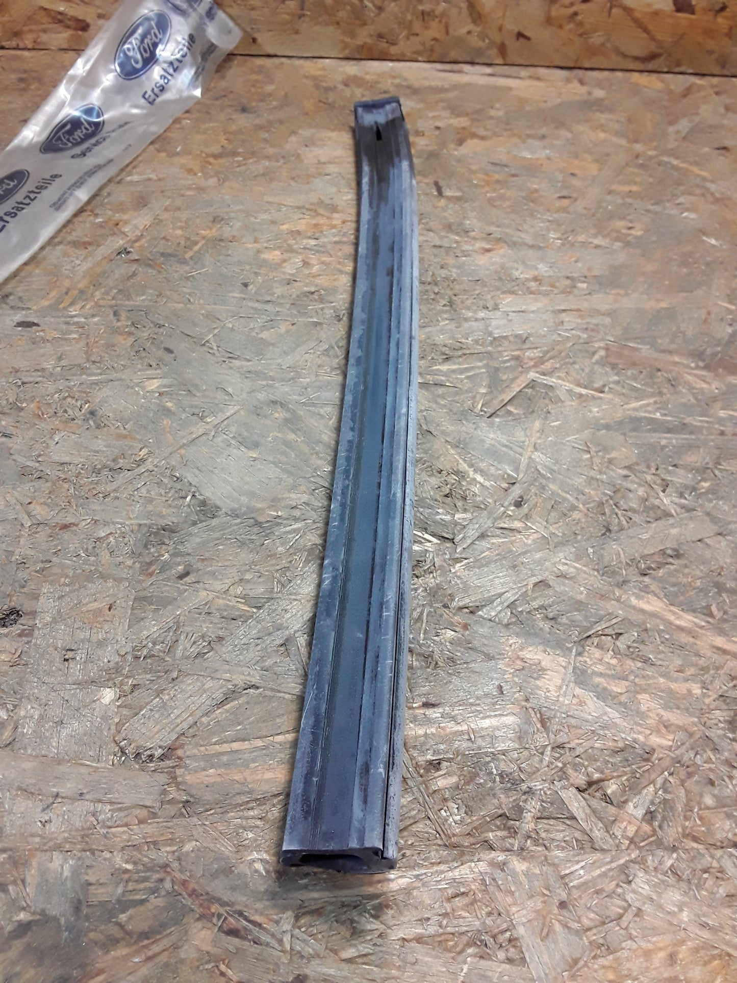 Ford Escort Mk 4 Dichtung Verdeck außen vorne links original Ford NEU