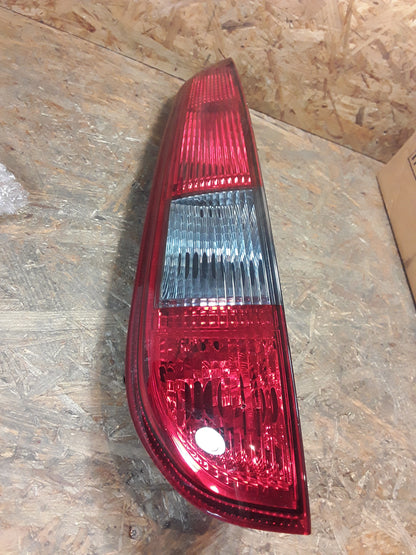 Ford Focus ll Kombi Heckleuchte links original Ford GEBRAUCHT