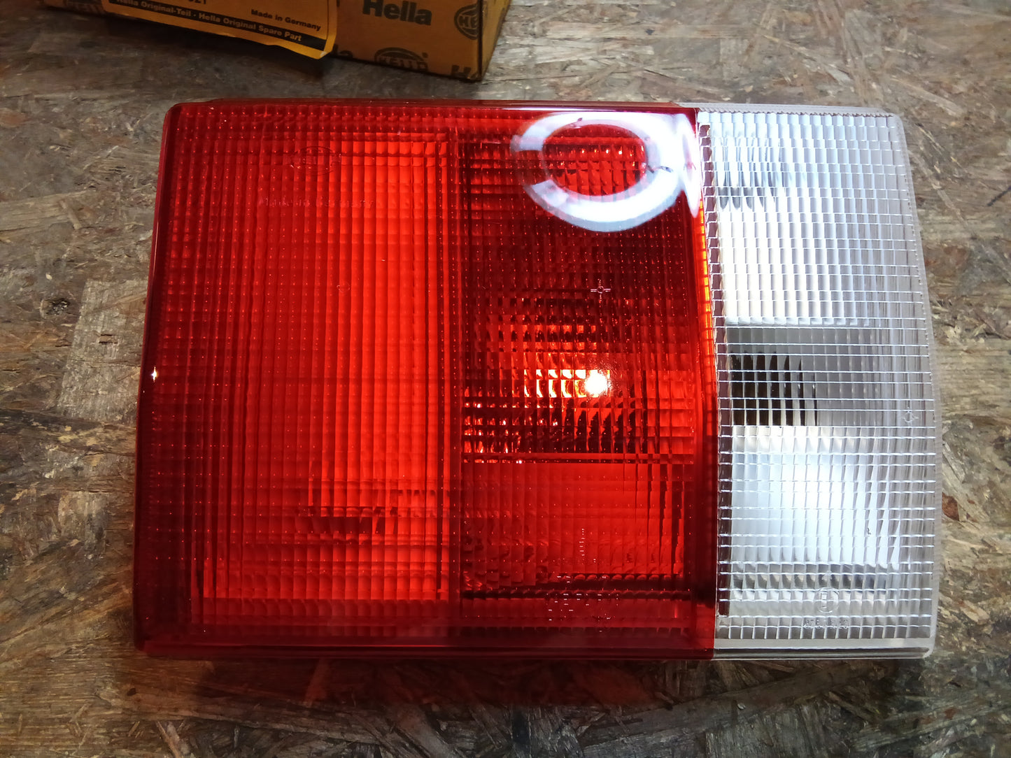 Ausi 80 10/86 Rückleuchte links original Bosch NEU
