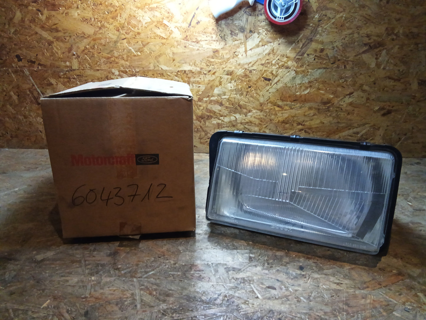 Ford Granada MK3 Scheinwerfer original Motorcraft NEU