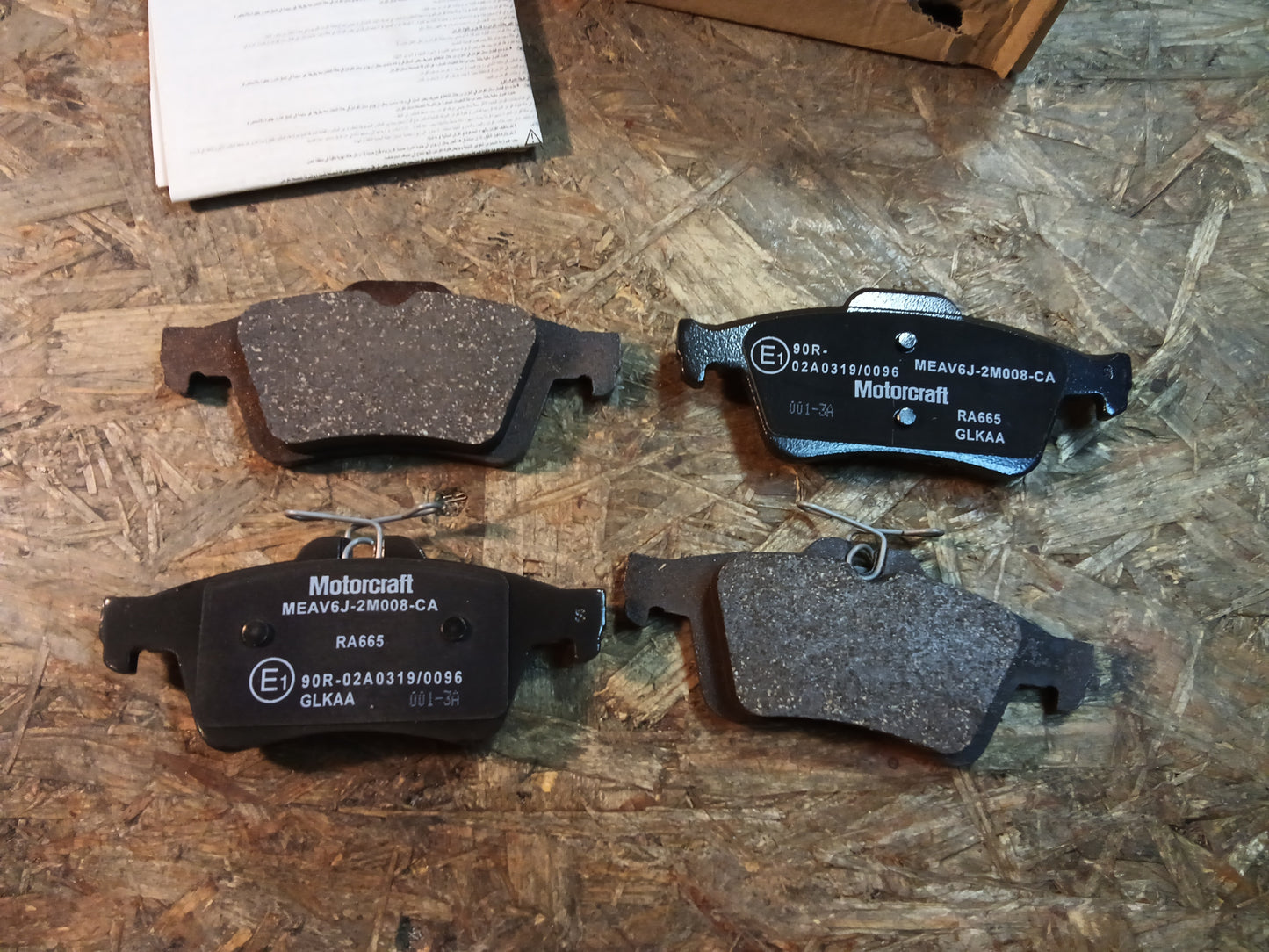 Ford Kuga BJ 12-.. Ford Transit/ Tourneo Connect BJ 13-.. Ford Focus ST BJ 12-.. Bremsbeläge original Ford NEU