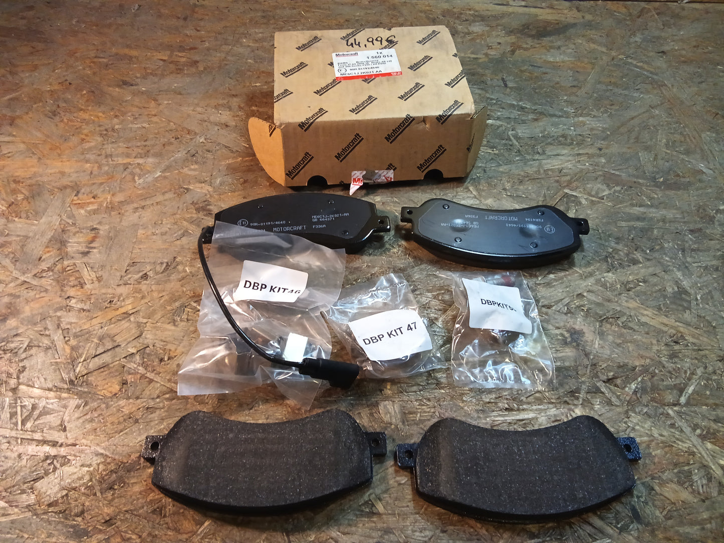 Ford von BJ 17.04.06 16 Zoll Bremsen, alle 330 und 350 Serie FWD/ alle RWD Bremsklötze original Motorcraft NEU