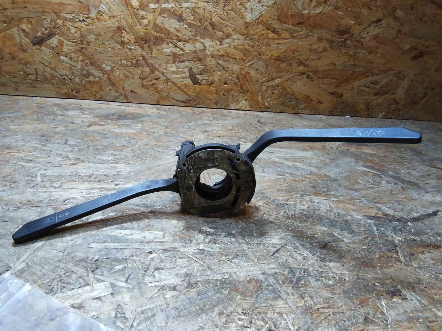 VW Golf, Jetta, Caddy, MK1 Typ17 Blinkerhebel / Lenkstockschalter original VW GEBRAUCHT