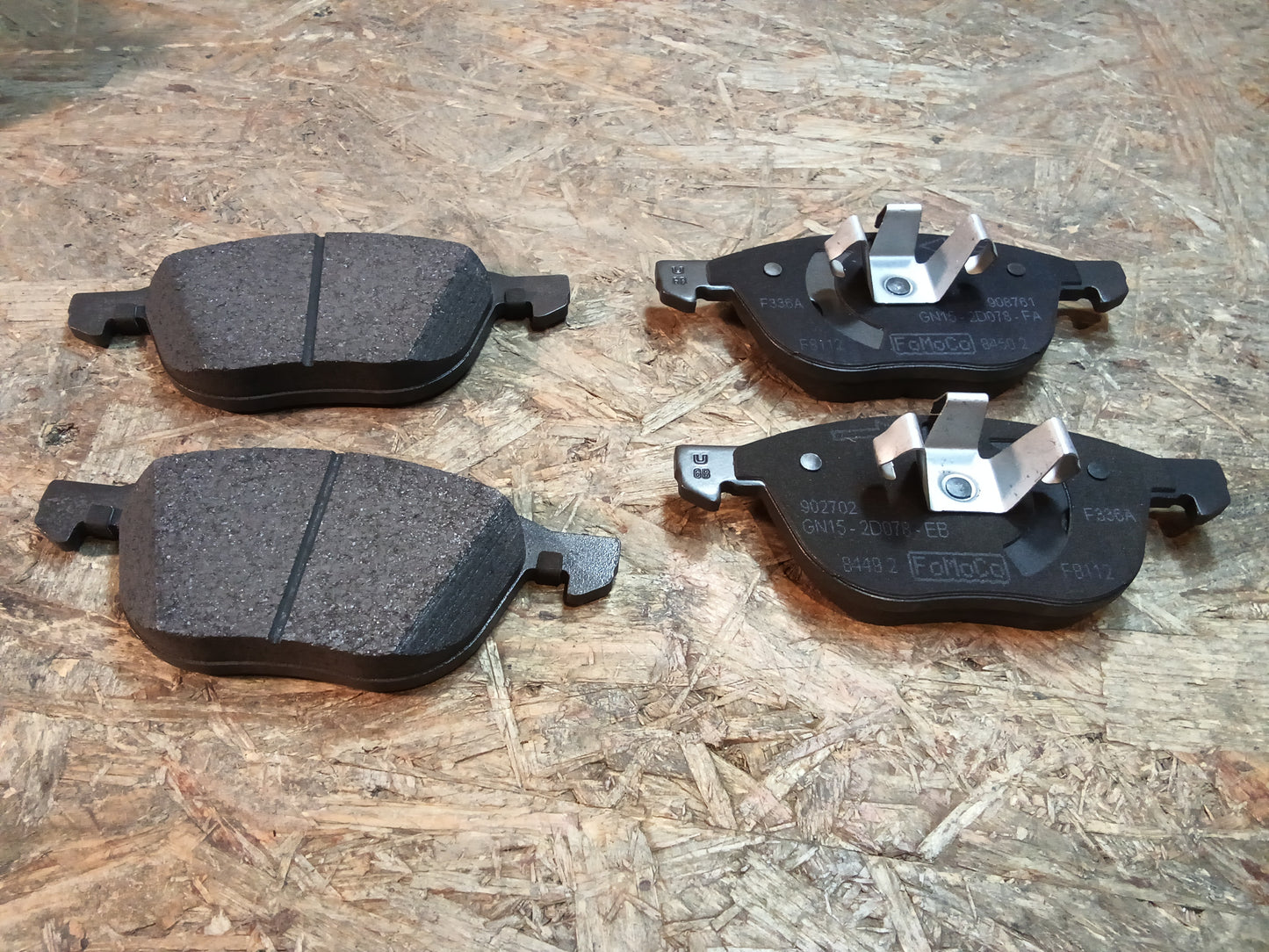 Ford EcoSport BJ 11.2017-... Bremsbeläge original Ford NEU